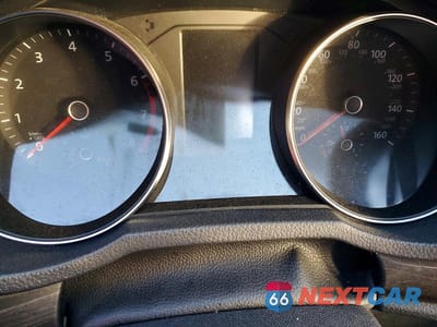 Zdjęcie 9 z 12 samochodu: 2017 VOLKSWAGEN PASSAT SE VIN:1VWBT7A34HC037884 - miniatura