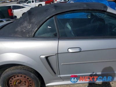 Zdjęcie 10 z 11 samochodu: 2003 FORD MUSTANG VIN:1FAFP44443F383121 - miniatura