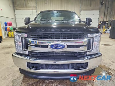 Piąte zdjęcie samochodu w środku: 2019 FORD F250 SUPER DUTY VIN:1FT7W2B69KEE85593 - miniatura