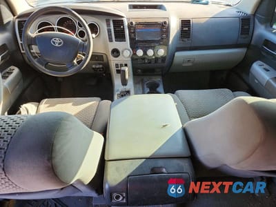 Zdjęcie 8 z 11 samochodu: 2007 TOYOTA TUNDRA SR5 VIN:5TBRV54137S452565 - miniatura