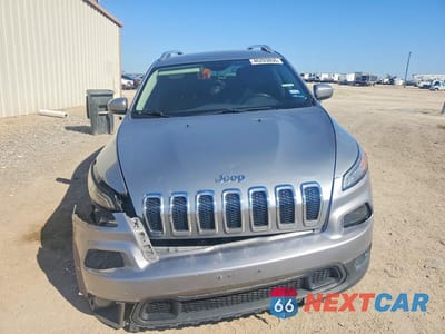 Piąte zdjęcie samochodu w środku: 2017 JEEP CHEROKEE LATITUDE VIN:1C4PJLCB3HW548609 - miniatura