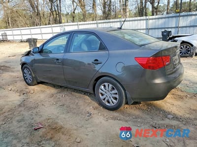 Drugie zdjęcie samochodu z przodu: 2010 KIA FORTE EX VIN:KNAFU4A20A5312004 - miniatura