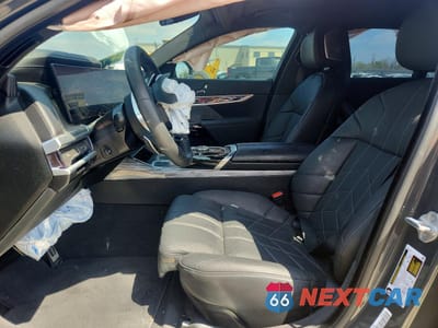 Zdjęcie 7 z 12 samochodu: 2025 BMW 740 I VIN:WBA23EH02SCT29105 - miniatura