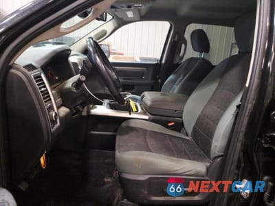 Zdjęcie 7 z 12 samochodu: 2018 RAM 1500 SLT VIN:1C6RR7LMXJS354528 - miniatura