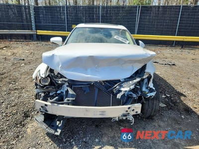 Piąte zdjęcie samochodu w środku: 2016 LEXUS IS VIN:JTHBA1D25G5030100 - miniatura
