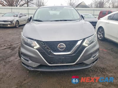 Piąte zdjęcie samochodu w środku: 2020 NISSAN ROGUE SPORT S VIN:JN1BJ1CWXLW645884 - miniatura