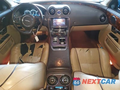 Zdjęcie 8 z 12 samochodu: 2013 JAGUAR XJL PORTFOLIO VIN:SAJWA2GB6DLV40422 - miniatura