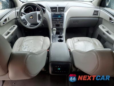 Zdjęcie 8 z 12 samochodu: 2010 CHEV TRAVERSE VIN:1GNLRGED0AJ221513 - miniatura