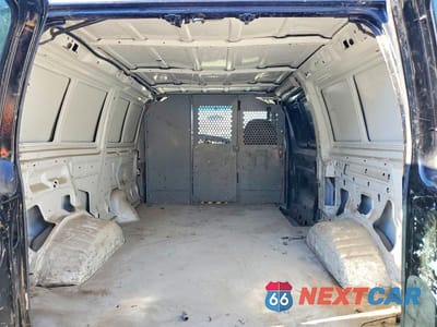 Zdjęcie 10 z 12 samochodu: 2008 FORD E150 DELIVERY VAN VIN:1FTNE14W68DA51390 - miniatura