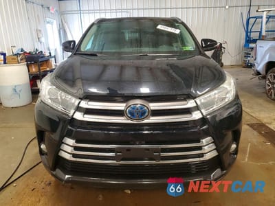 Piąte zdjęcie samochodu w środku: 2017 TOYOTA HIGHLANDER HYBRID LIMITED PLATINUM VIN:5TDDGRFH1HS021723 - miniatura