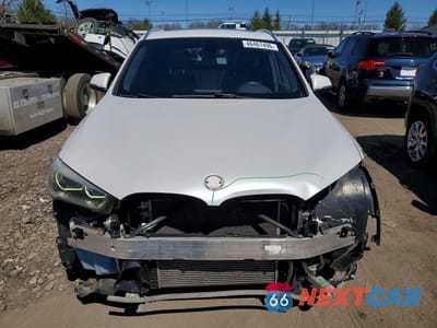 Piąte zdjęcie samochodu w środku: 2016 BMW X1 XDRIVE28I VIN:WBXHT3C39G5E48063 - miniatura