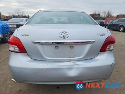 Zdjęcie 6 z 12 samochodu: 2011 TOYOTA YARIS BASE VIN:JTDBT9K30B1398948 - miniatura