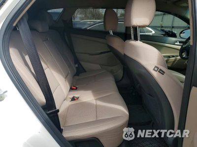 Zdjęcie 11 z 13 samochodu: 2019 HYUNDAI TUCSON VIN:KM8J23A40KU944678 - miniatura