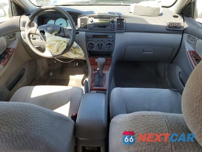 Zdjęcie 8 z 12 samochodu: 2003 TOYOTA COROLLA LE VIN:1NXBR38E13Z027135 - miniatura