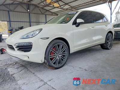 2011 PORSCHE CAYENNE WP1AA2A28BLA01944 - główne zdjęcie licytacji z USA - miniatura
