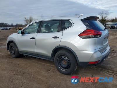 Drugie zdjęcie samochodu z przodu: 2017 NISSAN ROGUE S VIN:KNMAT2MV8HP520995 - miniatura