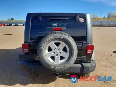 Zdjęcie 6 z 13 samochodu: 2017 JEEP WRANGLER UNLIMITED SPORT VIN:1C4BJWDG1HL745964 - miniatura