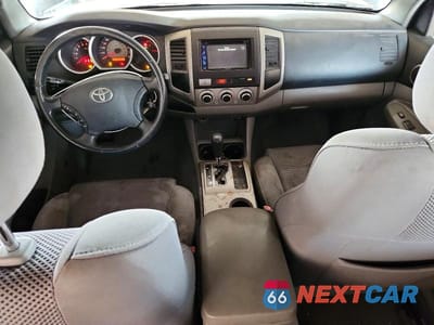Zdjęcie 8 z 12 samochodu: 2006 TOYOTA TACOMA PRERUNNER V6 VIN:5TEJU62N46Z217676 - miniatura