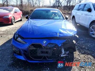 Piąte zdjęcie samochodu w środku: 2024 BMW I4 M50 VIN:WBY33AW02RFR61466 - miniatura