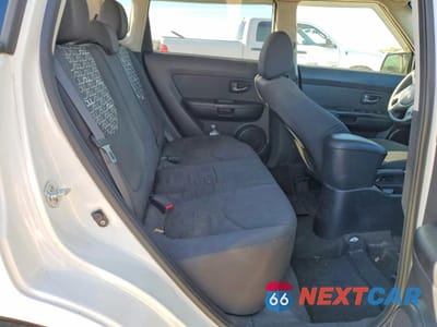 Zdjęcie 10 z 12 samochodu: 2011 KIA SOUL + VIN:KNDJT2A2XB7718706 - miniatura