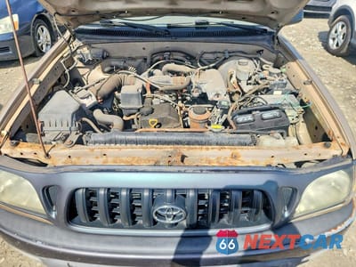 Zdjęcie 11 z 11 samochodu: 2001 TOYOTA TACOMA BASE VIN:5TENL42N11Z785885 - miniatura