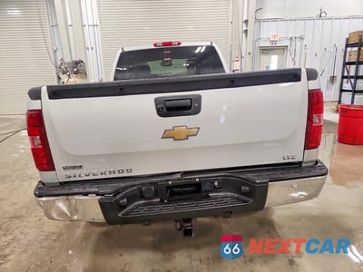 Zdjęcie 6 z 11 samochodu: 2010 CHEVROLET SILVERADO K1500 LTZ VIN:1GCSKTE3XAZ125625 - miniatura