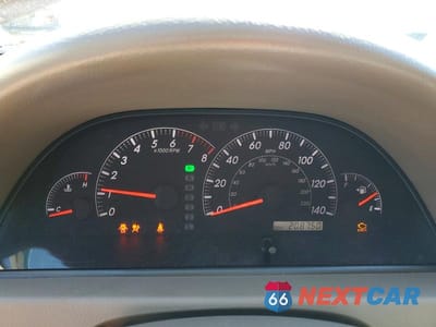 Zdjęcie 9 z 11 samochodu: 2005 TOYOTA CAMRY LE VIN:4T1BE30K95U049447 - miniatura