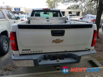 Zdjęcie 6 z 11 samochodu: 2006 CHEVROLET SILVERADO C1500 VIN:1GCEC14X68Z201435 - miniatura