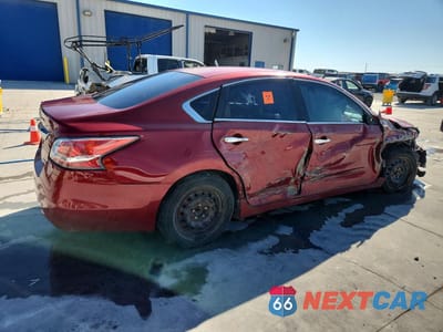 Trzecie zdjęcie samochodu z tyłu: 2014 NISSAN ALTIMA 2.5 VIN:1N4AL3AP3EN382016 - miniatura