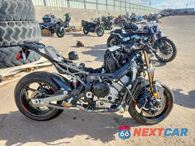 2025 BMW S 1000 RR WB10P2305S6L48019 - główne zdjęcie licytacji z USA - miniatura