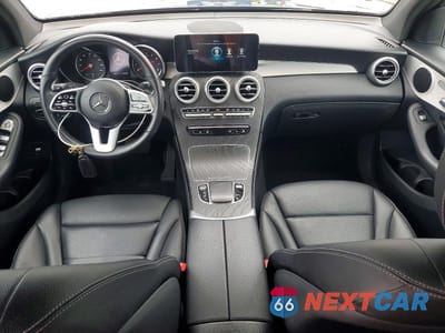 Zdjęcie 8 z 13 samochodu: 2022 MERCEDES-BENZ GLC 300 VIN:W1N0G8DB7NV326001 - miniatura