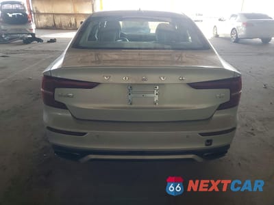Zdjęcie 6 z 12 samochodu: 2021 VOLVO S60 T5 R-DESIGN VIN:7JR102FZ0MG123026 - miniatura