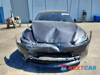 Piąte zdjęcie samochodu w środku: 2025 TESLA MODEL 3 VIN:5YJ3E1EA8SF901207 - miniatura