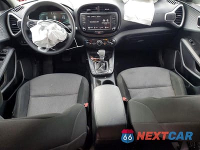 Zdjęcie 8 z 13 samochodu: 2024 KIA SOUL LX VIN:KNDJ23AU5R7913892 - miniatura