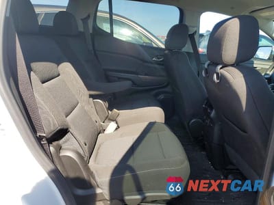 Zdjęcie 10 z 12 samochodu: 2022 GMC ACADIA SLE VIN:1GKKNRL41NZ129739 - miniatura