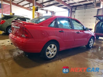 Trzecie zdjęcie samochodu z tyłu: 2002 FORD FOCUS ZTS VIN:1FAFP38382W291410 - miniatura