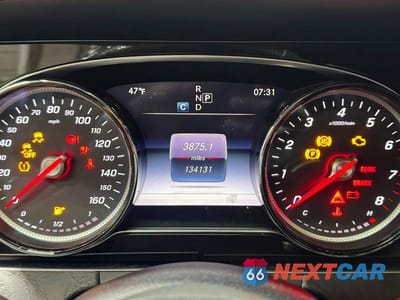 Zdjęcie 8 z 10 samochodu: 2017 MERCEDES-BENZ E 300 VIN:WDDZF4JB0HA182257 - miniatura