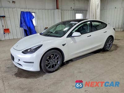 2022 TESLA MODEL 3 5YJ3E1EB1NF334884 - główne zdjęcie licytacji z USA - miniatura