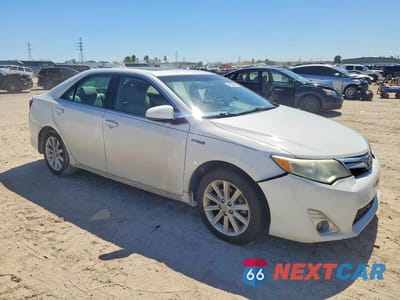 Czwarte zdjęcie samochodu z boku: 2014 TOYOTA CAMRY HYBRID XLE VIN:4T1BD1FK2EU109356 - miniatura