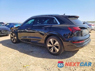 Drugie zdjęcie samochodu z przodu: 2024 AUDI Q8 E-TRON PREMIUM PLUS VIN:WA15AAGE7RB034488 - miniatura
