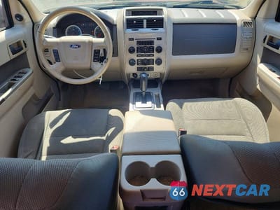 Zdjęcie 8 z 12 samochodu: 2010 FORD ESCAPE XLT VIN:1FMCU0DG7AKA44250 - miniatura