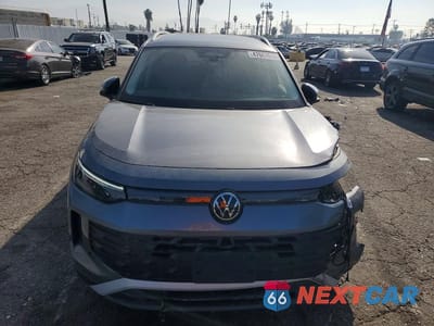Piąte zdjęcie samochodu w środku: 2026 VOLKSWAGEN TIGUAN S VIN:3VVCR7RMXTM044379 - miniatura