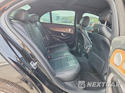 Zdjęcie 10 z 13 samochodu: 2019 MERCEDES-BENZ E 450 4MATIC VIN:WDDZF6JBXKA511033 - miniatura
