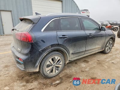 Trzecie zdjęcie samochodu z tyłu: 2021 KIA NIRO EV EX PREMIUM VIN:KNDCE3LGXM5099122 - miniatura