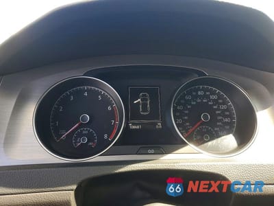 Zdjęcie 9 z 11 samochodu: 2015 VOLKSWAGEN GOLF VIN:3VW817AU8FM023510 - miniatura