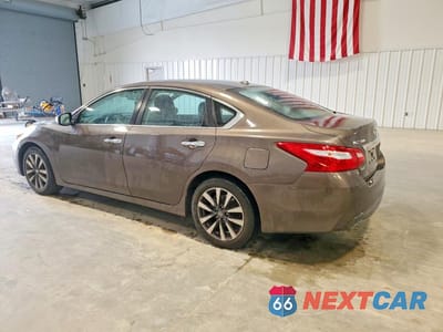 Drugie zdjęcie samochodu z przodu: 2017 NISSAN ALTIMA 2.5 SL VIN:1N4AL3AP5HC221165 - miniatura