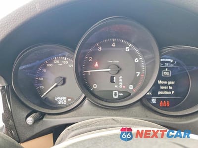 Zdjęcie 9 z 13 samochodu: 2024 PORSCHE MACAN BASE VIN:WP1AA2A53RLB10316 - miniatura