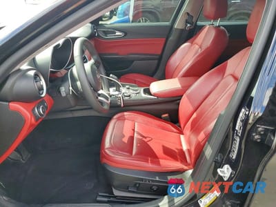Zdjęcie 7 z 12 samochodu: 2020 ALFA ROMEO GIULIA VIN:ZARFAMAN0L7635973 - miniatura