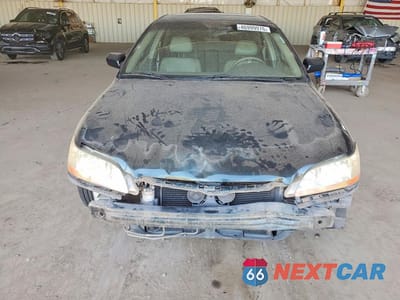 Piąte zdjęcie samochodu w środku: 1998 HONDA ACCORD EX VIN:1HGCG1655WA061639 - miniatura