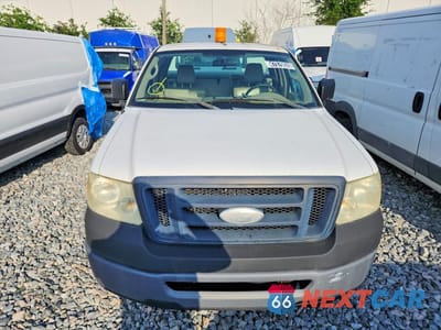 Piąte zdjęcie samochodu w środku: 2008 FORD F150 VIN:1FTRF12238KC11039 - miniatura